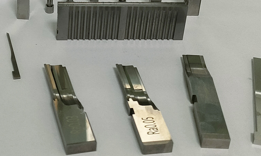 carbide punches and dies with high RA roughness